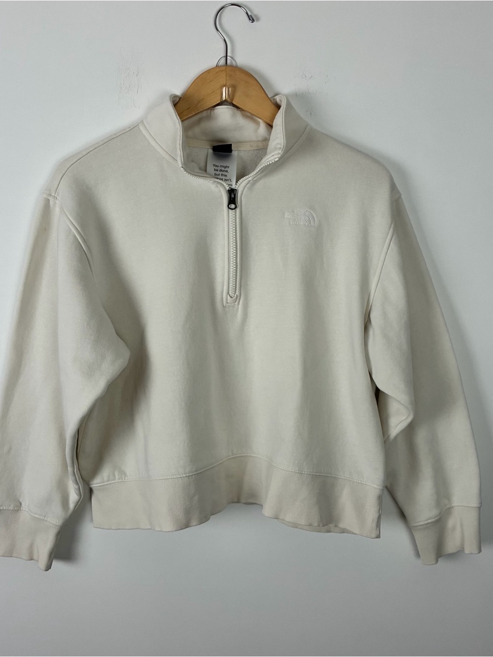 The North Face Women's Off White Evolution Quarter Zip Sweatshirt Outdoors M